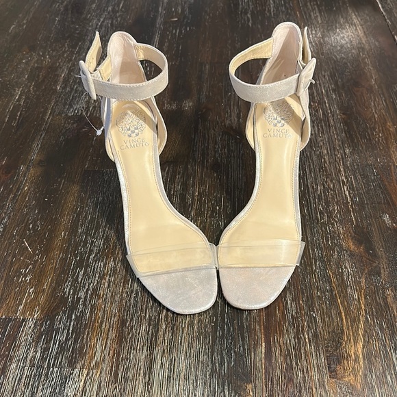 COPY - NWOB Vince Camuto Bevvyn Brushed Silver Metallic Heel - Picture 2 of 10